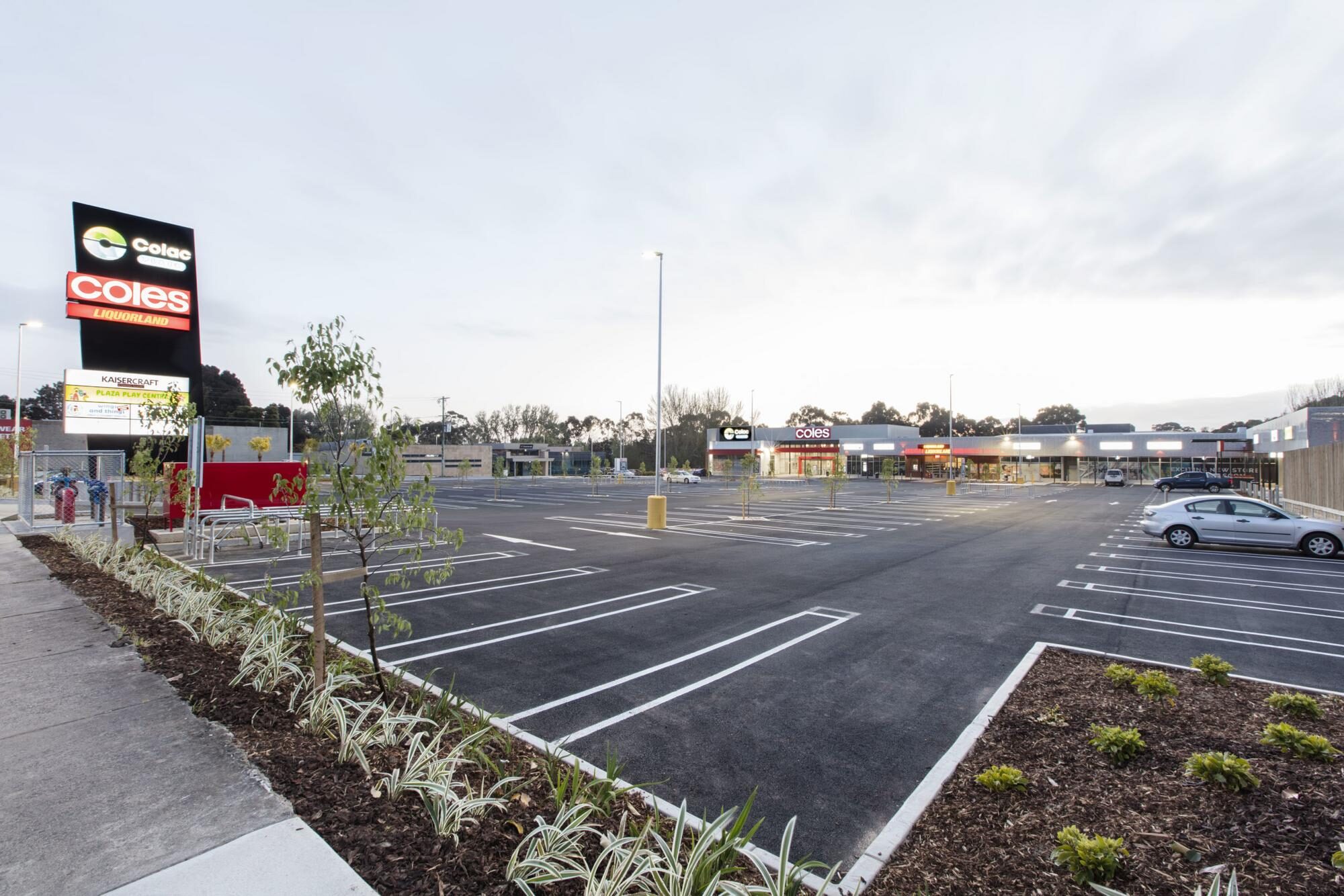 Maben_Colac_Plaza_030