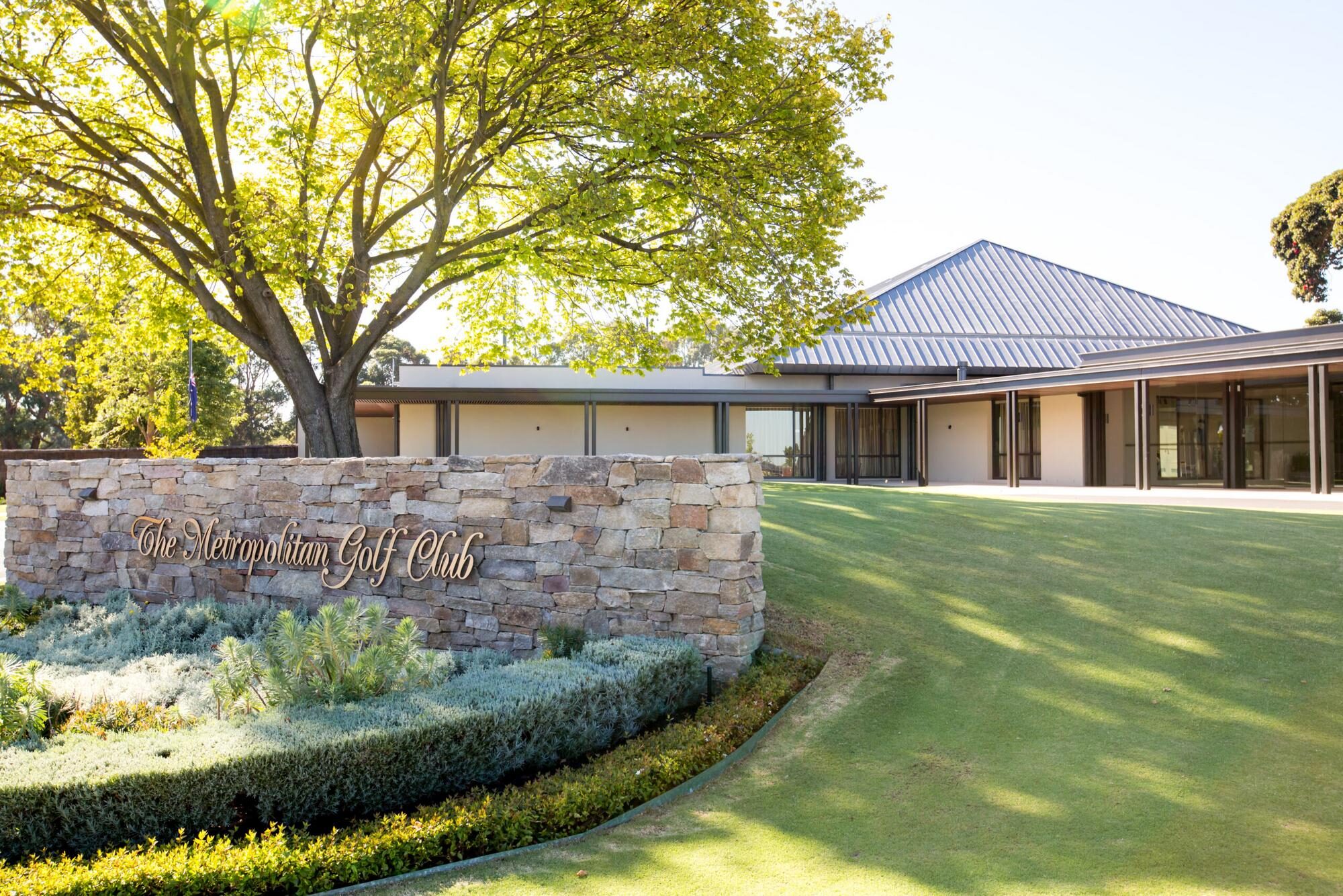 Metro Golf Club Golf Services Wing 7